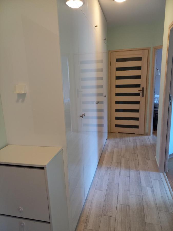 Apartment Ladne Mieszkanie W Przyjaznej Okolicy - In A Friendly Neighborhood *